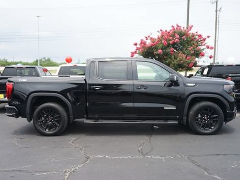 Used 2023 GMC Sierra 1500 Elevation w/ Elevation Premium Package AWD/4WD image 5