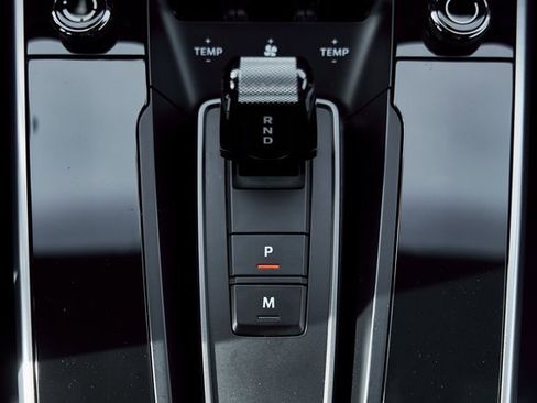 Used 2024 Porsche 911 Turbo image 60