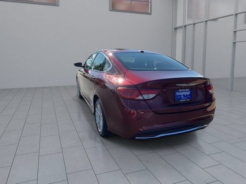 Used 2016 Chrysler 200 Limited w/ Convenience Group FWD image 7