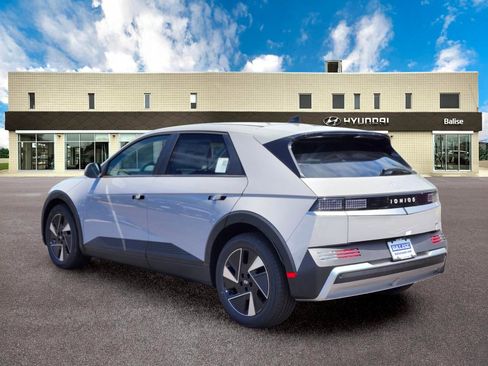 New 2026 Hyundai Ioniq 5 SE AWD/4WD image 5