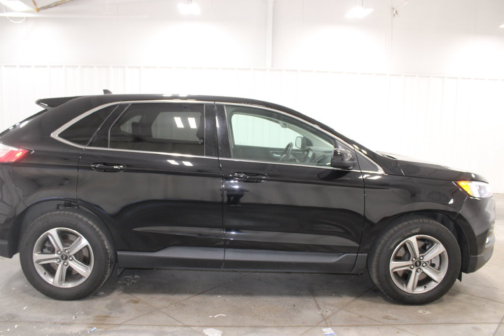 Used 2024 Ford Edge SEL w/ Convenience Package AWD/4WD image 11