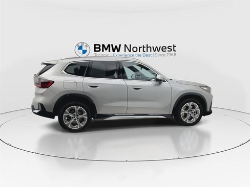 Used 2024 BMW X1 xDrive28i image 4