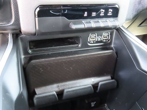 Certified 2022 RAM 1500 Big Horn AWD/4WD image 8