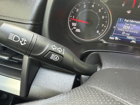 Used 2024 GMC Terrain SLE w/ Driver Convenience Package AWD/4WD image 28