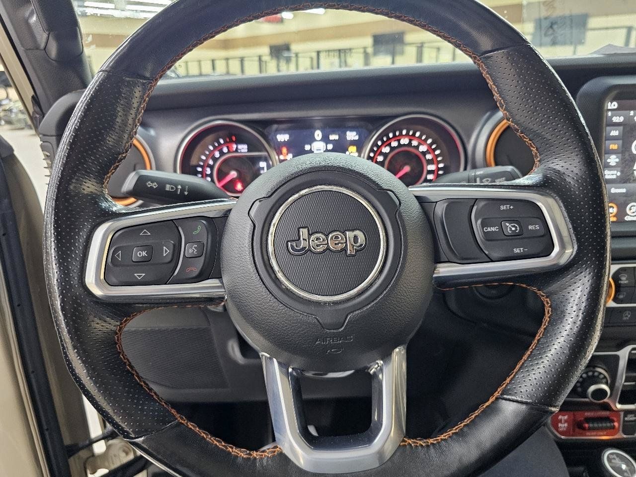Used 2020 Jeep Gladiator Mojave AWD/4WD image 26