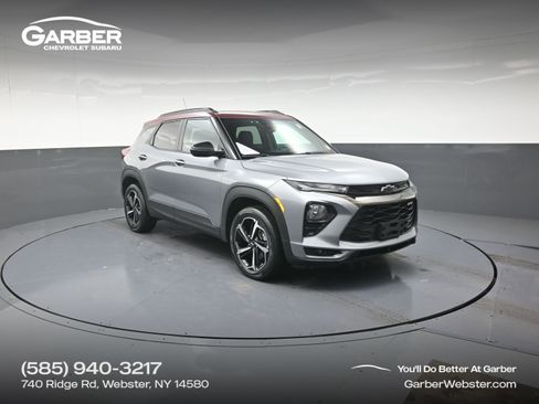 Used 2023 Chevrolet TrailBlazer RS w/ Sun and Liftgate Package image 1