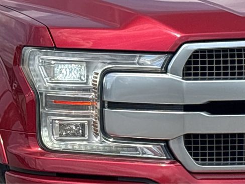 Used 2018 Ford F150 Platinum w/ Equipment Group 701A Luxury AWD/4WD image 38