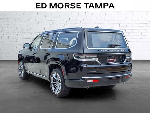 Used 2022 Jeep Grand Wagoneer Series III w/ HD Trailer Tow Package AWD/4WD image 3
