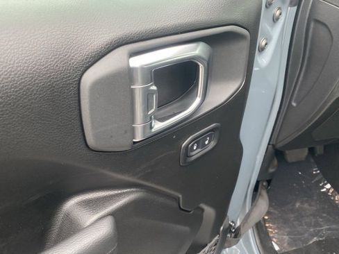 New 2026 Jeep Gladiator Sport image 13