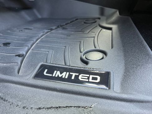 Used 2020 Ford F450 Limited w/ FX4 Off-Road Package AWD/4WD image 20