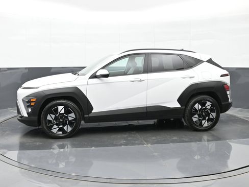 Certified 2024 Hyundai Kona SEL FWD image 9