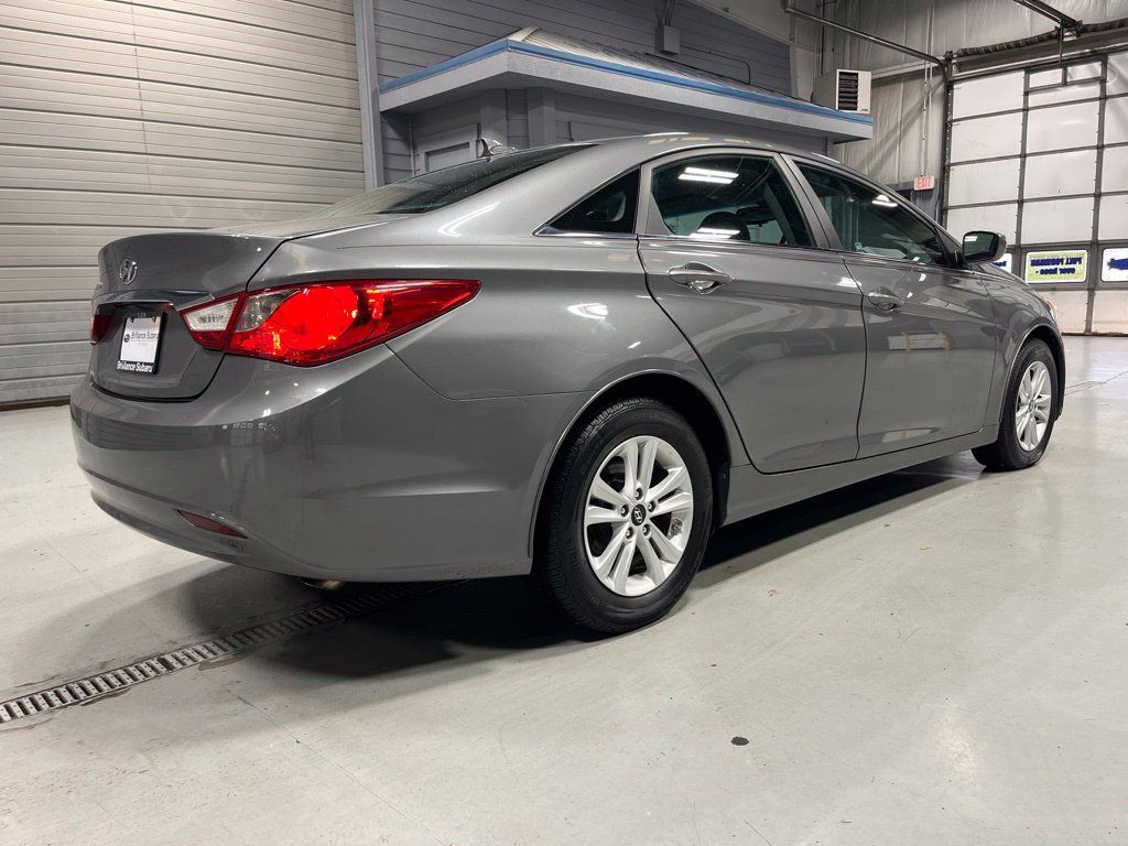 Used 2013 Hyundai Sonata GLS w/ Popular Equipment Pkg FWD image 7