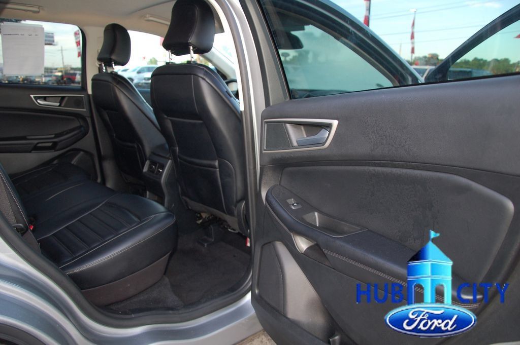 Used 2024 Ford Edge SEL AWD/4WD image 15