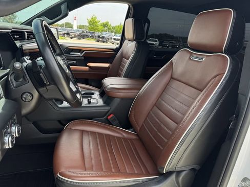 Used 2023 GMC Sierra 1500 Denali Ultimate AWD/4WD image 24