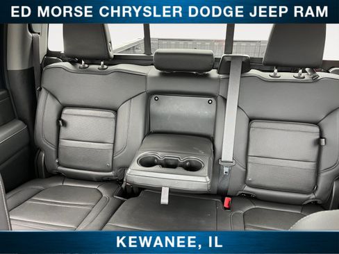 Used 2022 GMC Sierra 2500 Denali w/ Denali Black Diamond Edition AWD/4WD image 13