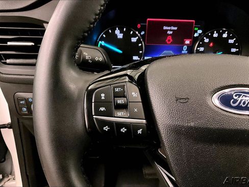 Used 2022 Ford Escape SE w/ Convenience Package FWD image 17