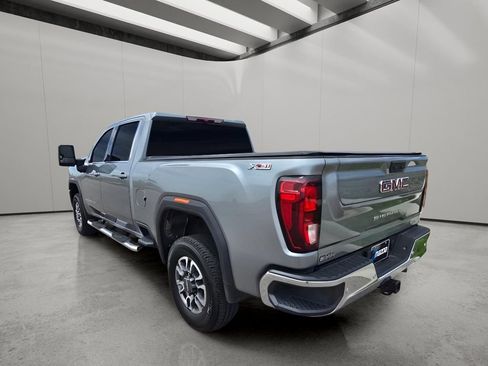 Used 2025 GMC Sierra 2500 SLE w/ SLE Value Package; AWD/4WD image 3