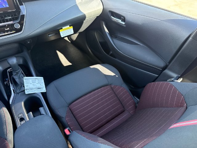 Used 2026 Toyota Corolla SE FWD image 23
