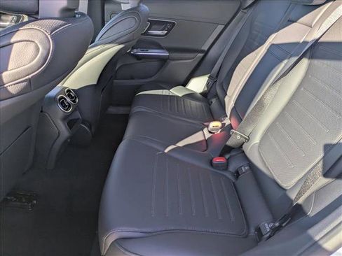 New 2026 Mercedes-Benz GLC 300 image 15