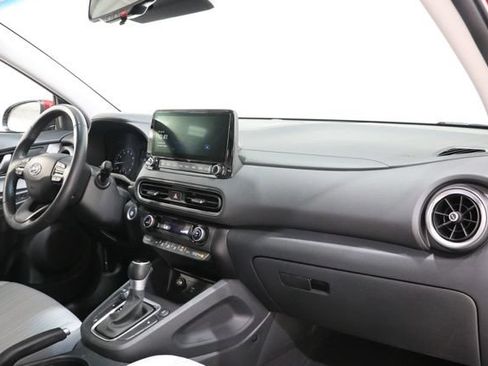 Certified 2023 Hyundai Kona SEL w/ Convenience Package AWD/4WD image 15