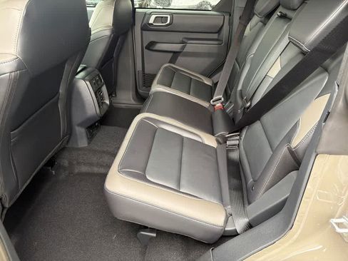 New 2026 Ford Bronco Outer Banks AWD/4WD image 16