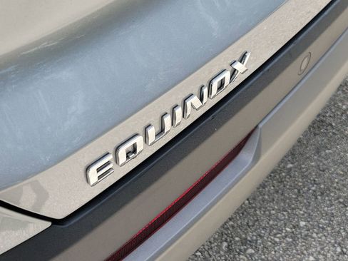 Used 2026 Chevrolet Equinox LT FWD image 6