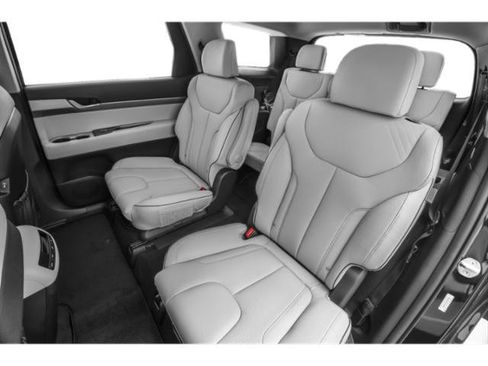 Used 2025 Hyundai Palisade SEL AWD/4WD image 16