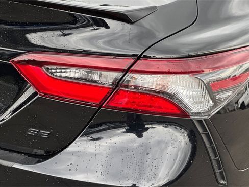 Used 2023 Toyota Camry SE image 32