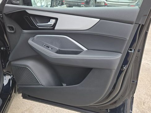 New 2026 Acura MDX SH-AWD image 11