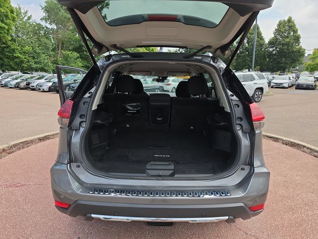 Used 2019 Nissan Rogue SV w/ Premium Package AWD/4WD image 19