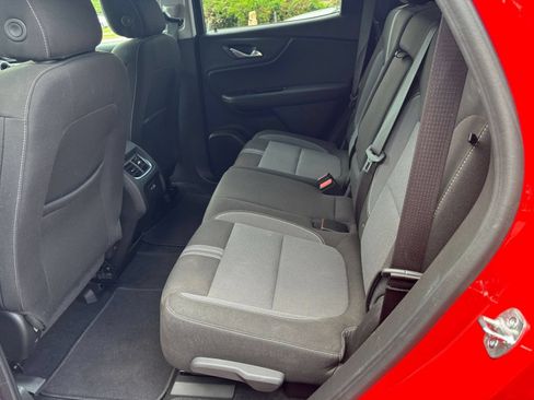 Used 2025 Chevrolet Blazer LT FWD image 25