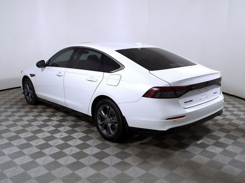 Used 2025 Honda Accord EX-L image 9