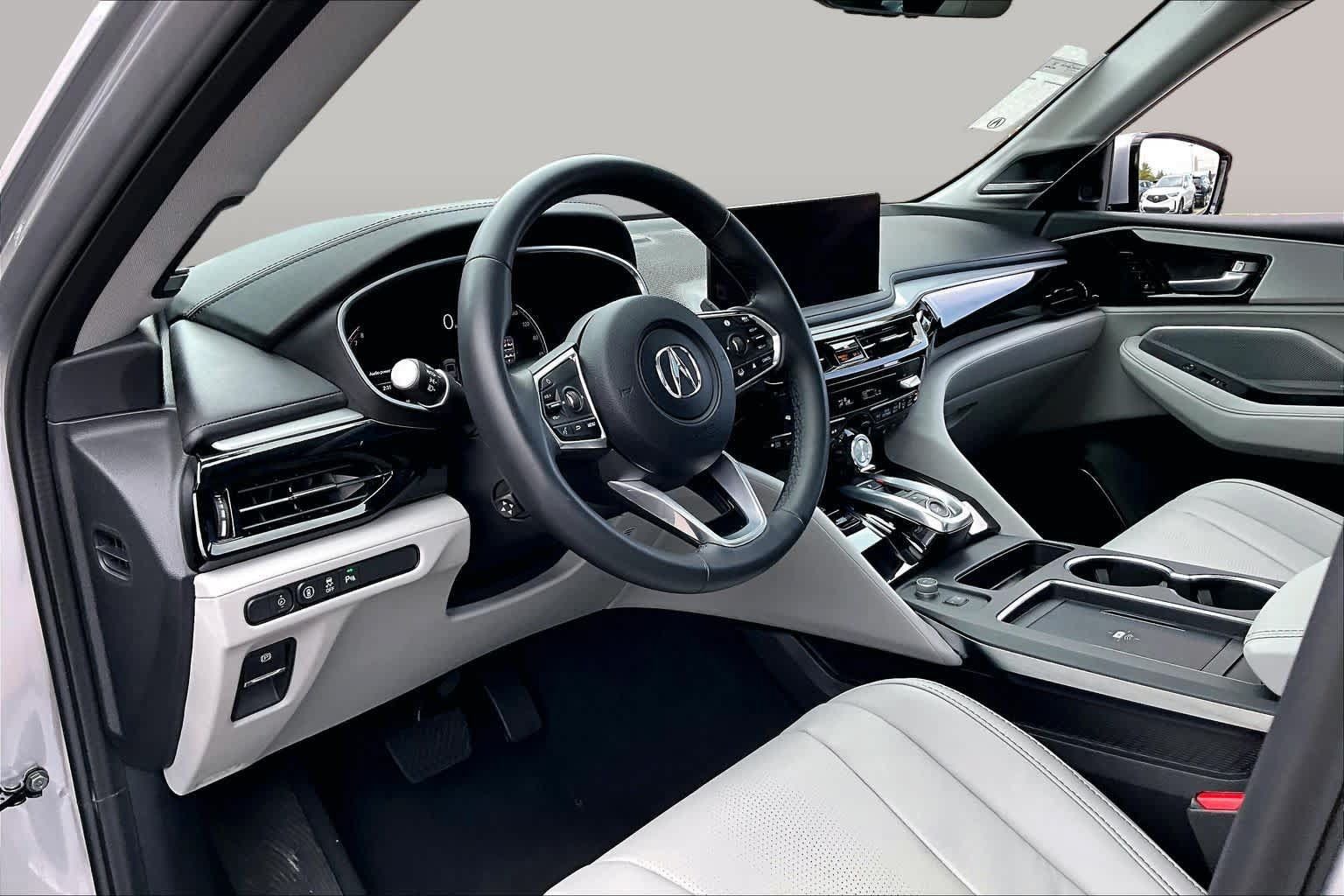 Used 2026 Acura MDX w/ Technology Package FWD image 18