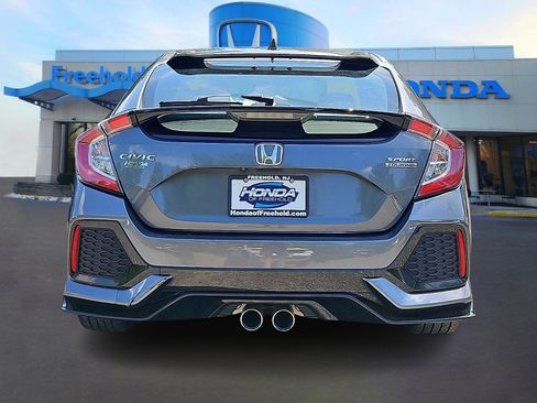 Used 2018 Honda Civic Sport Touring image 6