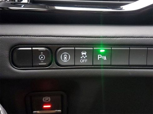 Certified 2023 Acura MDX FWD w/ Technology Package image 33