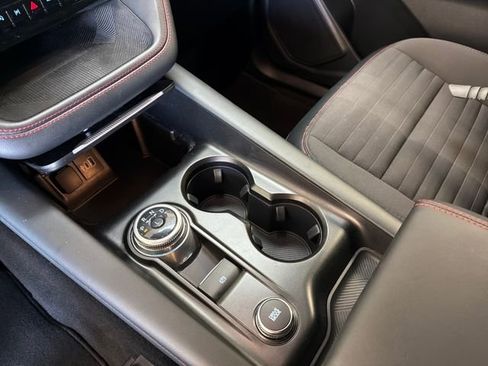 Used 2025 Ford Explorer ST-Line w/ ST-Line Street Pack image 24