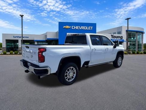 Used 2025 Chevrolet Silverado 3500 LTZ w/ LTZ Plus Package AWD/4WD image 7