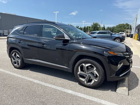 Used 2022 Hyundai Tucson Limited AWD/4WD image 2