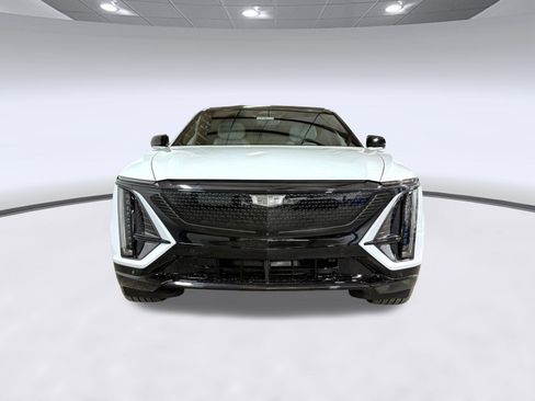 New 2026 Cadillac Lyriq Sport AWD/4WD image 6