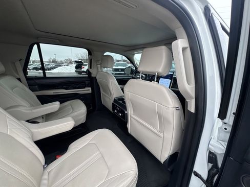 Certified 2024 Ford Expedition Max Platinum image 17