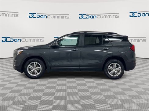 Used 2021 GMC Terrain SLE w/ Driver Convenience Package image 5