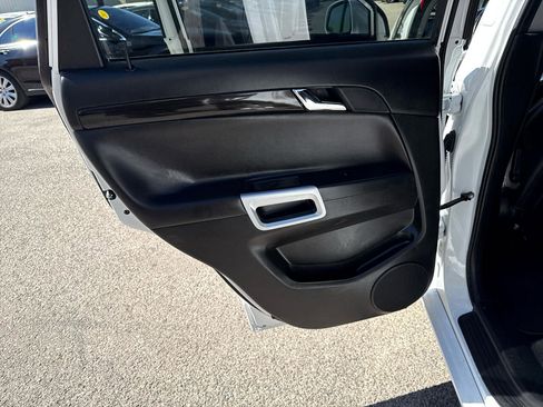 Used 2015 Chevrolet Captiva Sport LT w/ Convenience Package image 14