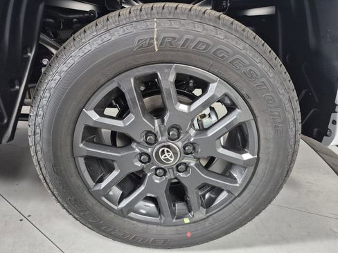 New 2026 Toyota Tundra Platinum AWD/4WD image 11