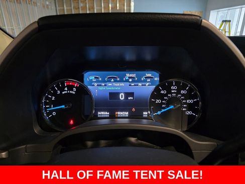 Used 2022 Ford F250 Lariat w/ Lariat Ultimate Package AWD/4WD image 8