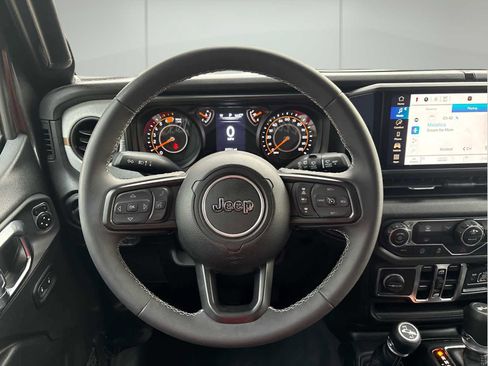Used 2025 Jeep Wrangler Unlimited Sport AWD/4WD image 23