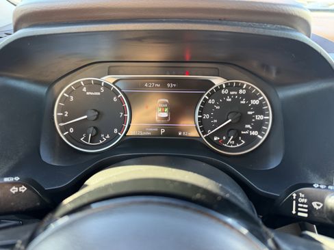 Used 2023 Nissan Rogue SV FWD image 14