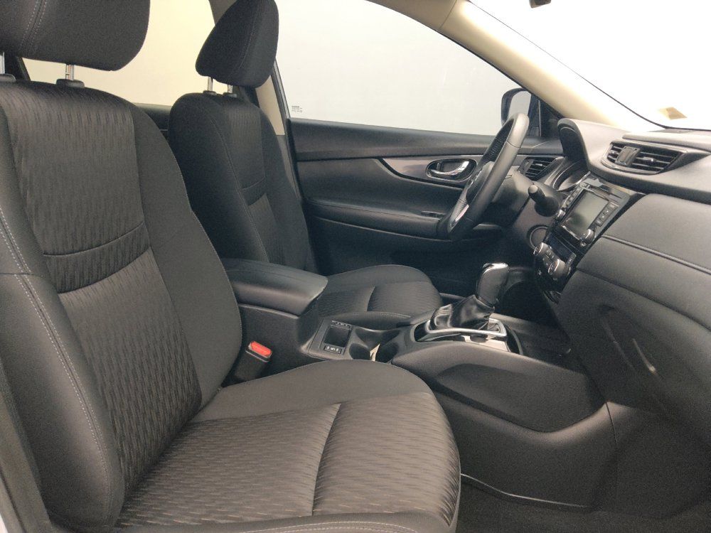 Used 2018 Nissan Rogue SV FWD image 21
