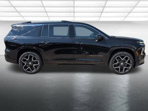 New 2026 Chevrolet Traverse High Country w/ LPO, Floor Liner Package image 41