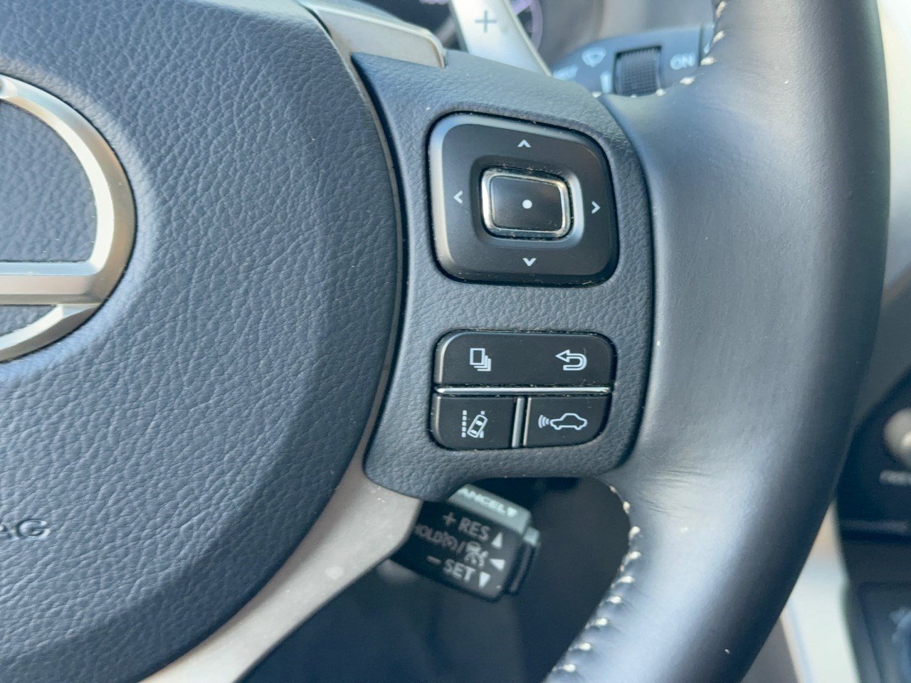 Used 2018 Lexus NX 300 FWD w/ Premium Package image 19