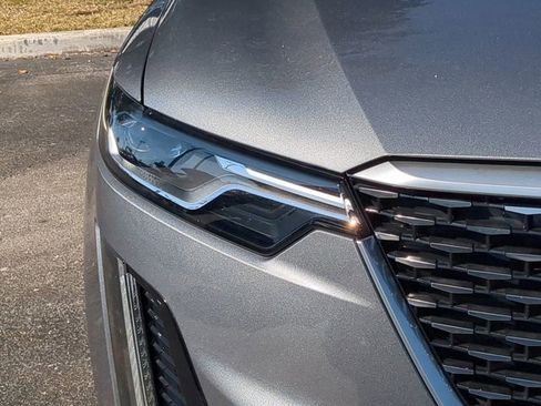 Used 2021 Cadillac XT6 Premium Luxury image 10